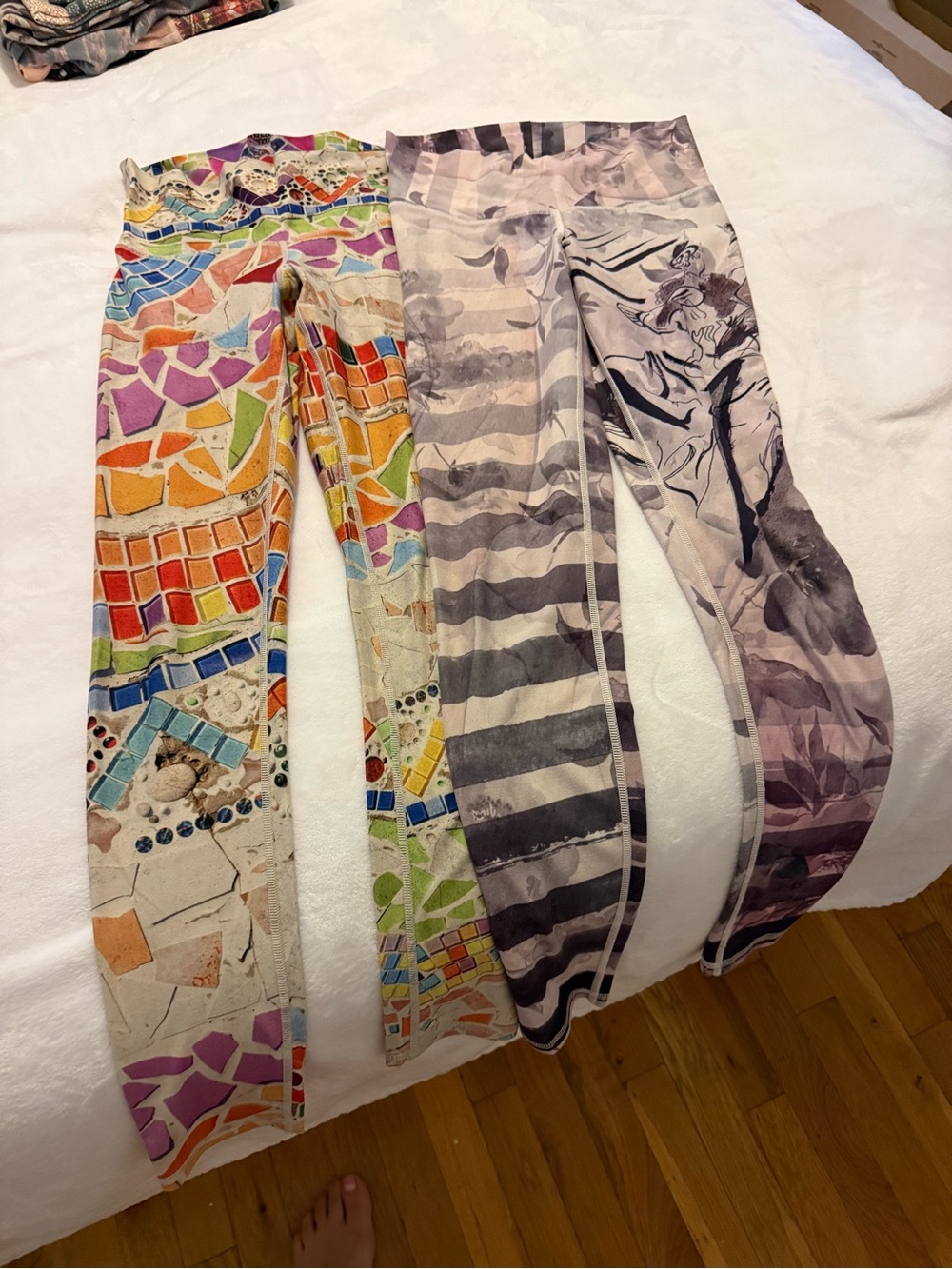 Niyama Sol Mosaic Multi-Color & Gray Patterned Leggings (Pair)